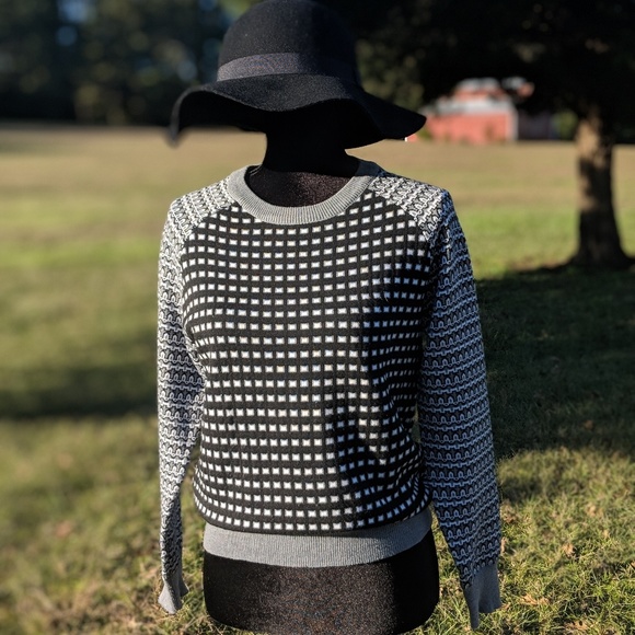 Cliche couture sweater - Picture 3 of 8